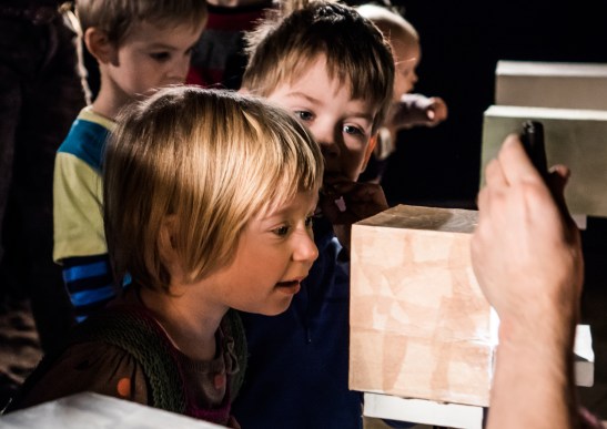 madambach-home-childrenboxes9